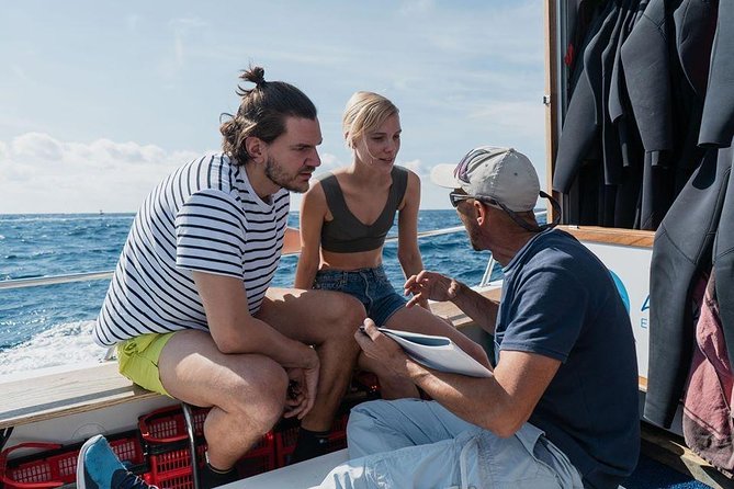 Try Dive in Tenerife - Starting at Puerto Colón with the Jacaré Uno