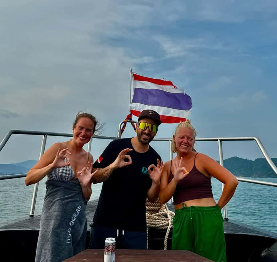 Try Scuba Diving in Racha Yai/noi: 3 Dives for Non-Certified - Who should book this experience?