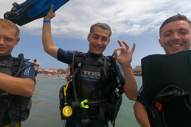 Try Scuba Diving Puerto Colon - What the Puerto Colón experience is really like
