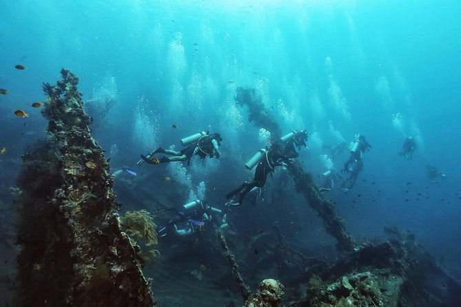 Tulamben Diving Tour Shipwreck USS Bali - Arrival at Tulamben Beach and equipment setup