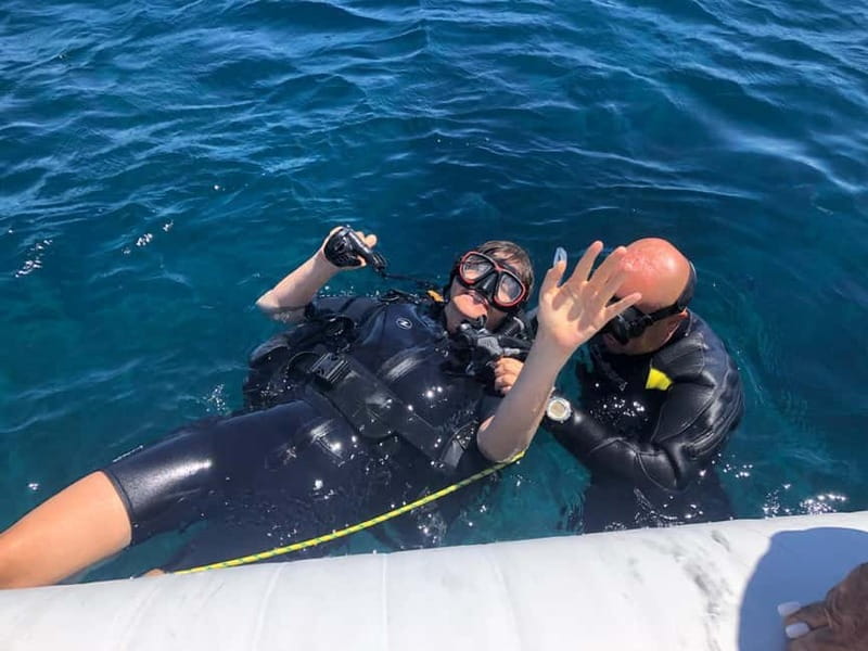 Villasimius: Capo Carbonara First Time Dive with Instructor - Setting up the SCUBA equipment