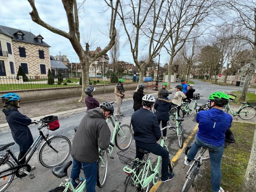 Visite guidée à vélo à Cabourg & Dives-sur-Mer en français - Reading Cabourg’s villas, including Les Bosettes