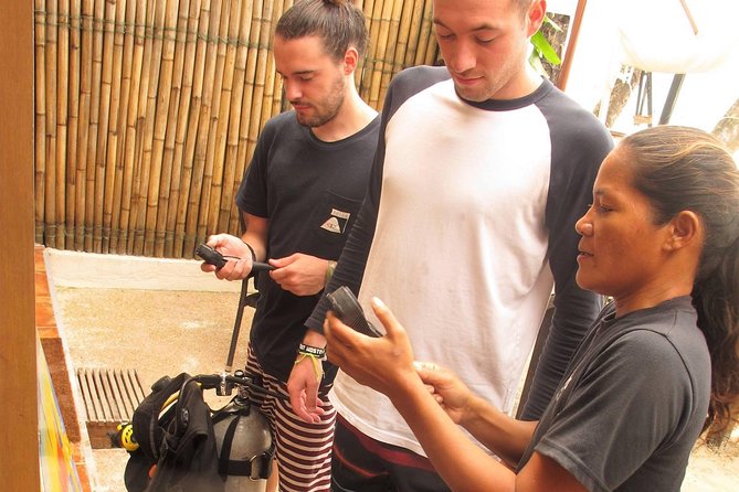 WaterColors - Discover Scuba Diving in Boracay - The shallow-water session builds confidence