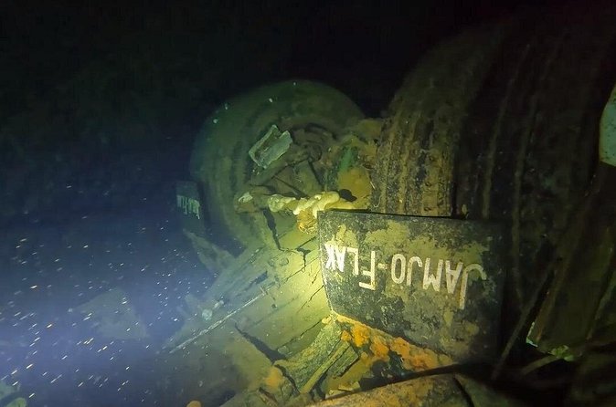 World-Class Zenobia Wreck Dive in Cyprus x 2 dives - Second descent: heading toward the bow